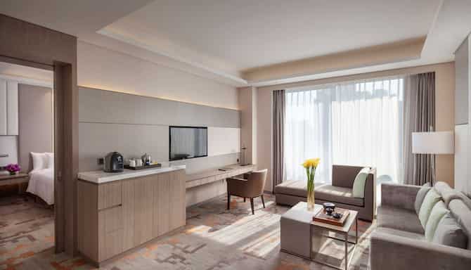 上海国展宝龙丽筠酒店 - 高级套房